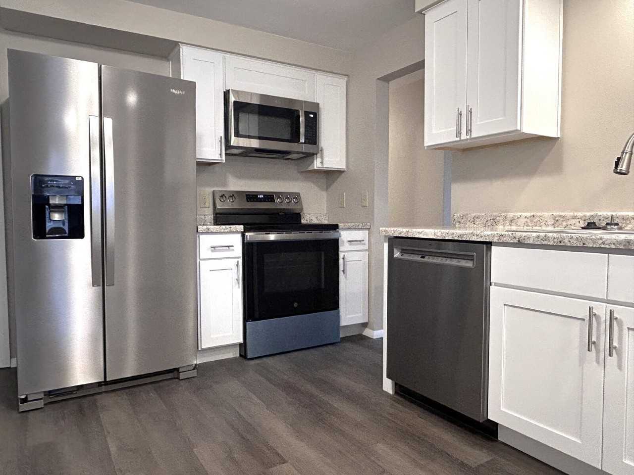 1524 E Glendale Ave - Photo 5 of 22