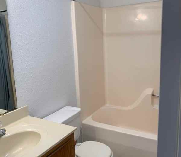 1083 Woodland Drive - Photo 5 of 12