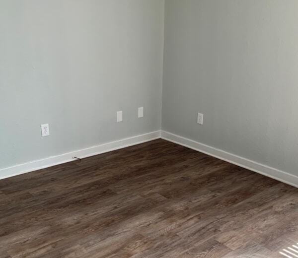 1083 Woodland Drive - Photo 7 of 12