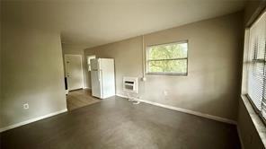 213 Dr Martin Luther King Jr Ave - Photo 3 of 6