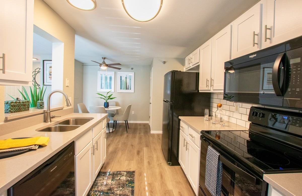 Park Edge Apartments - Photo 4 of 25