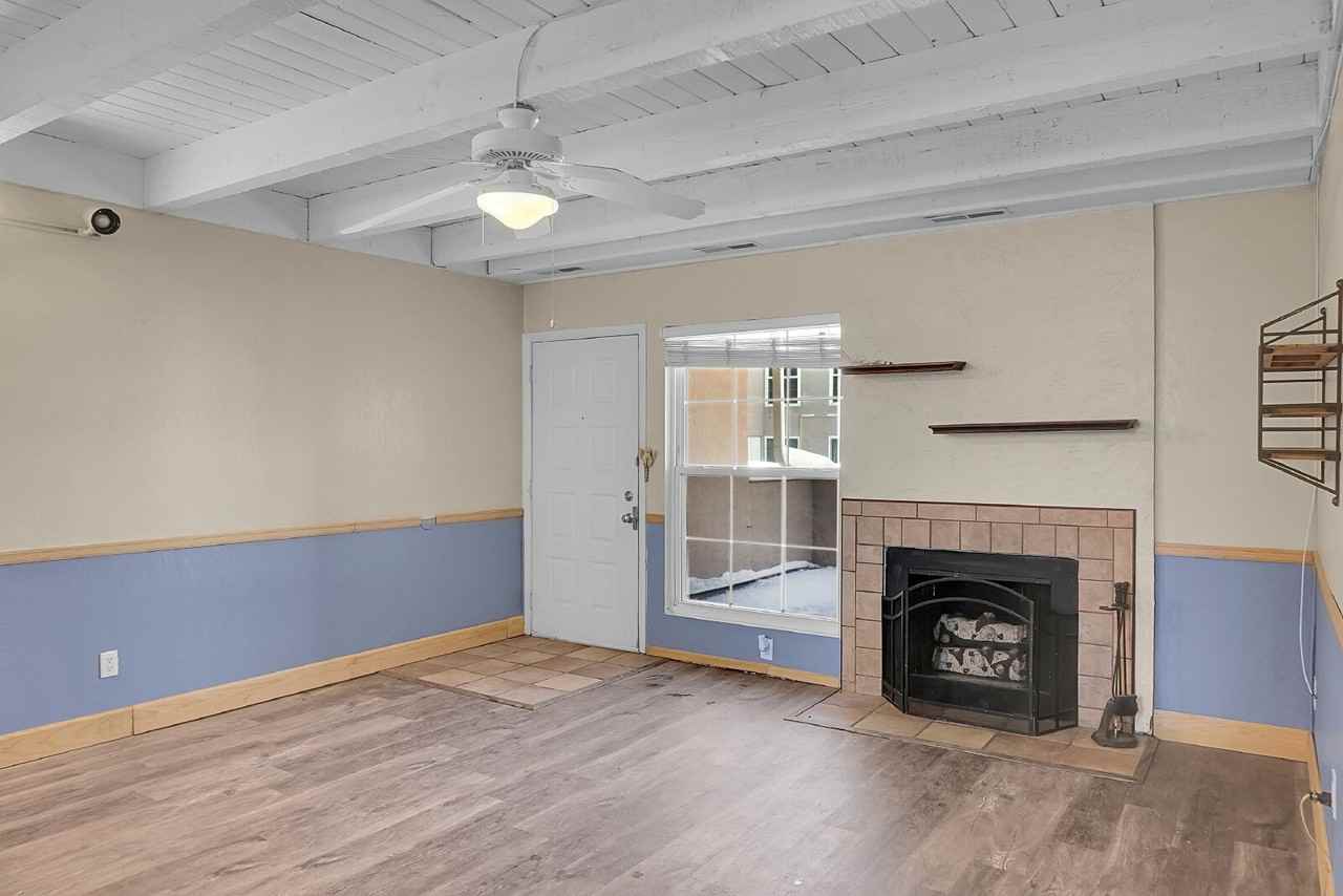 3210 Van Teylingen Dr #B - Photo 4 of 28