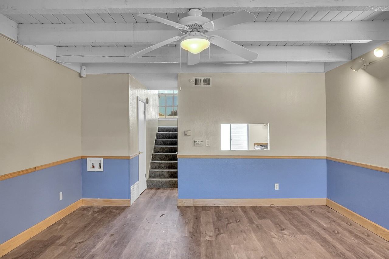 3210 Van Teylingen Dr #B - Photo 6 of 28