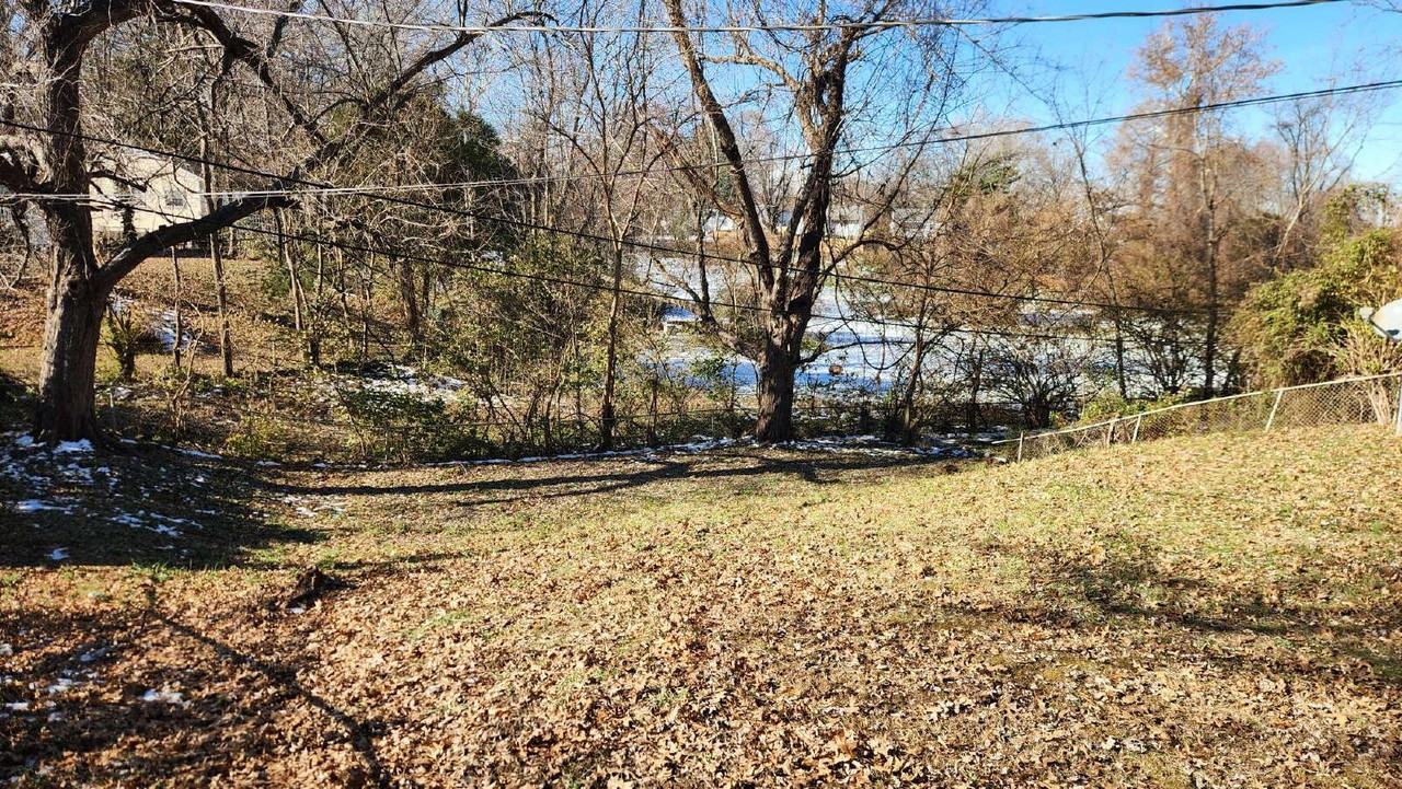 248 Perthshire Road - Photo 2 of 16