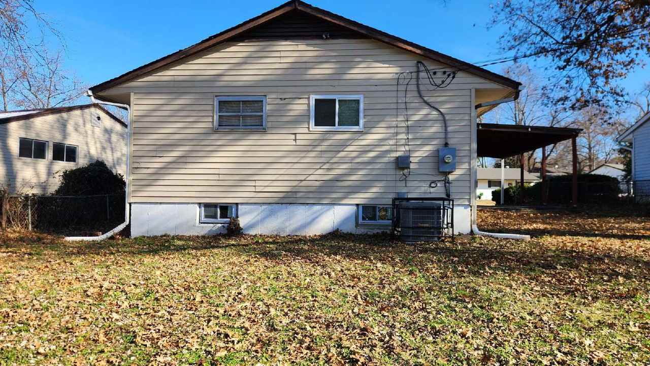 248 Perthshire Road - Photo 3 of 16