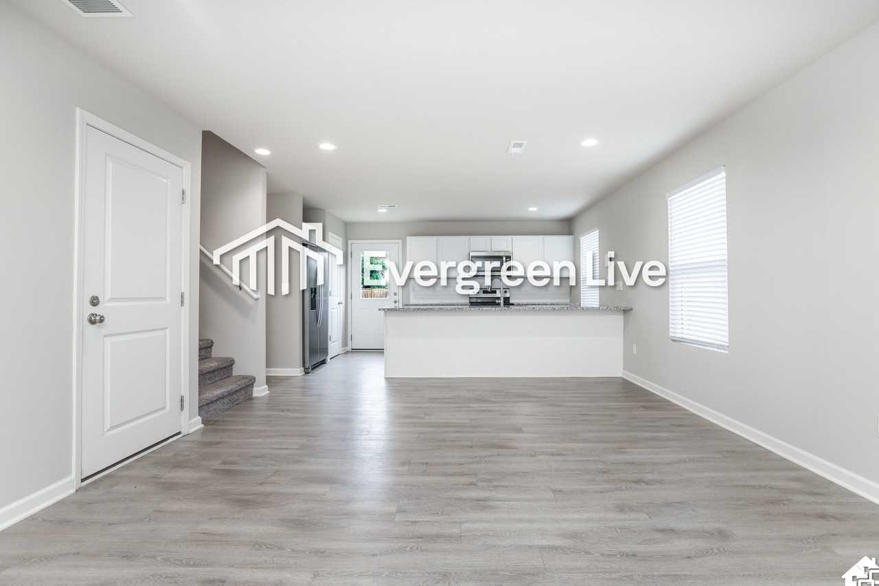 108 E Burlington Dr - Photo 2 of 28