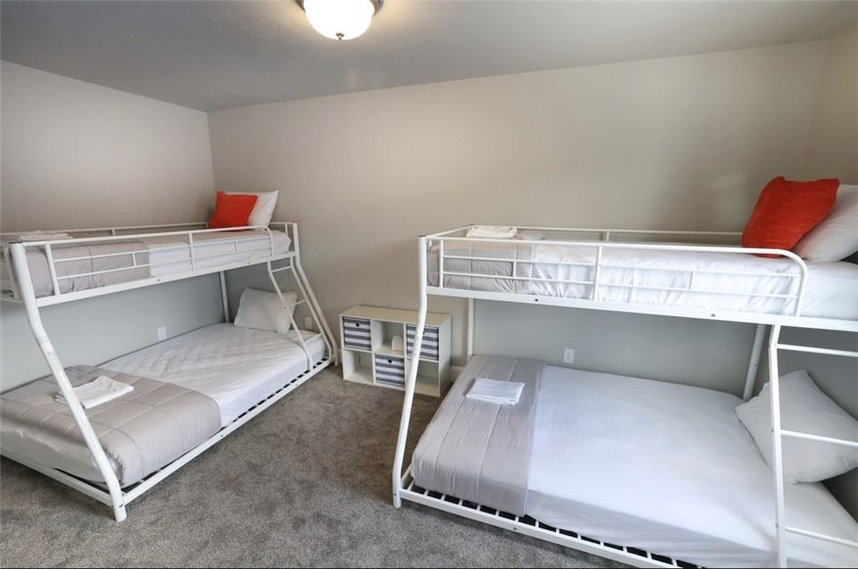 254 West Seasons Lane - Photo 7 of 12