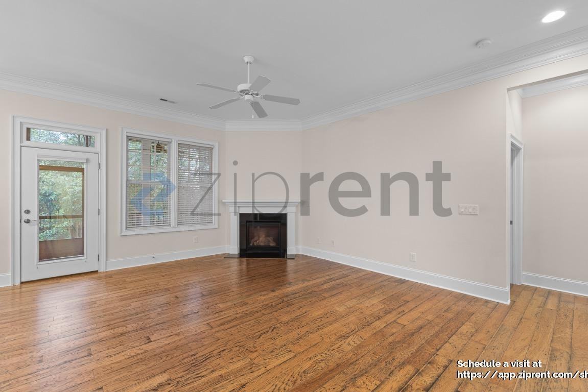 1025 N Sharon Amity Rd - Photo 2 of 30