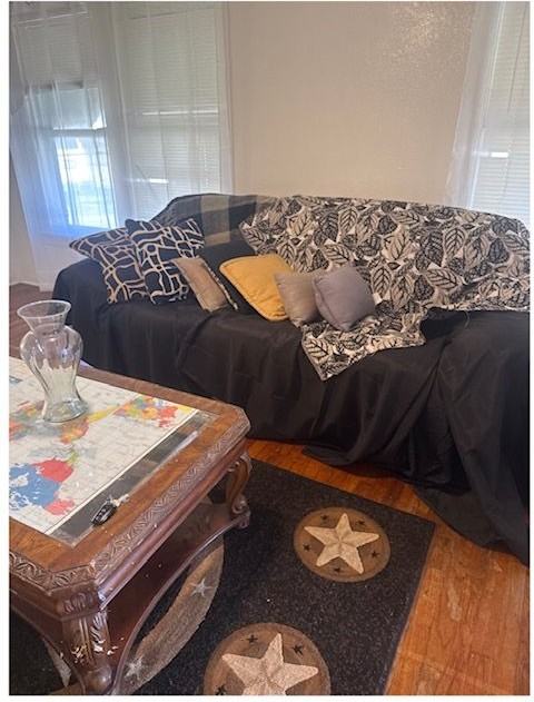 4517 Hirsch Road - Photo 2 of 18
