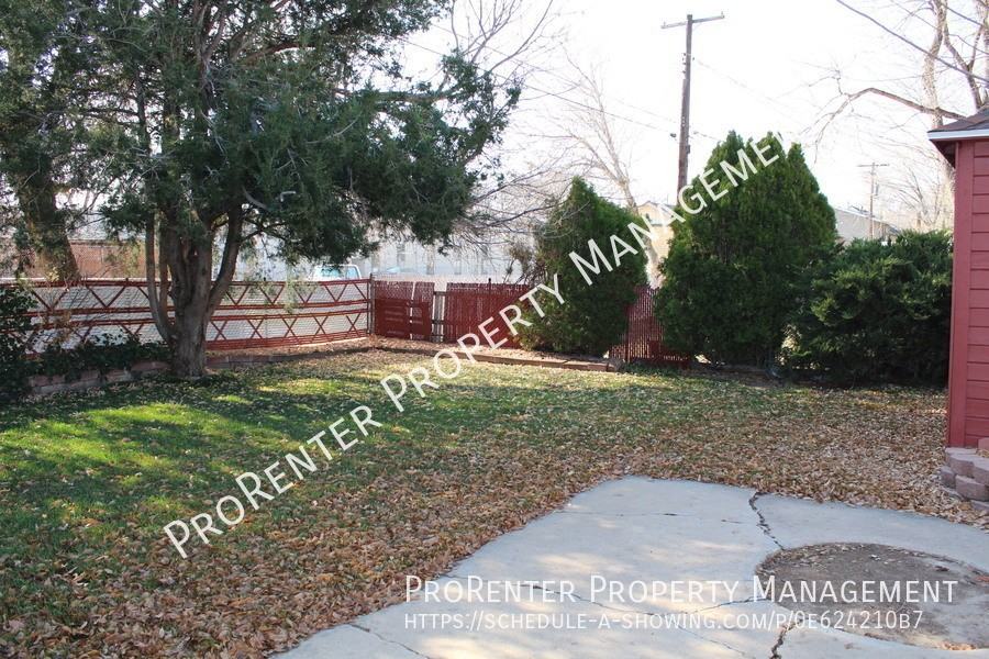 747 E 22nd St - Photo 3 of 16