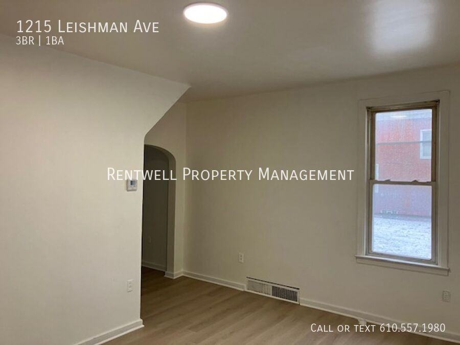 1215 Leishman Avenue - Photo 3 of 18