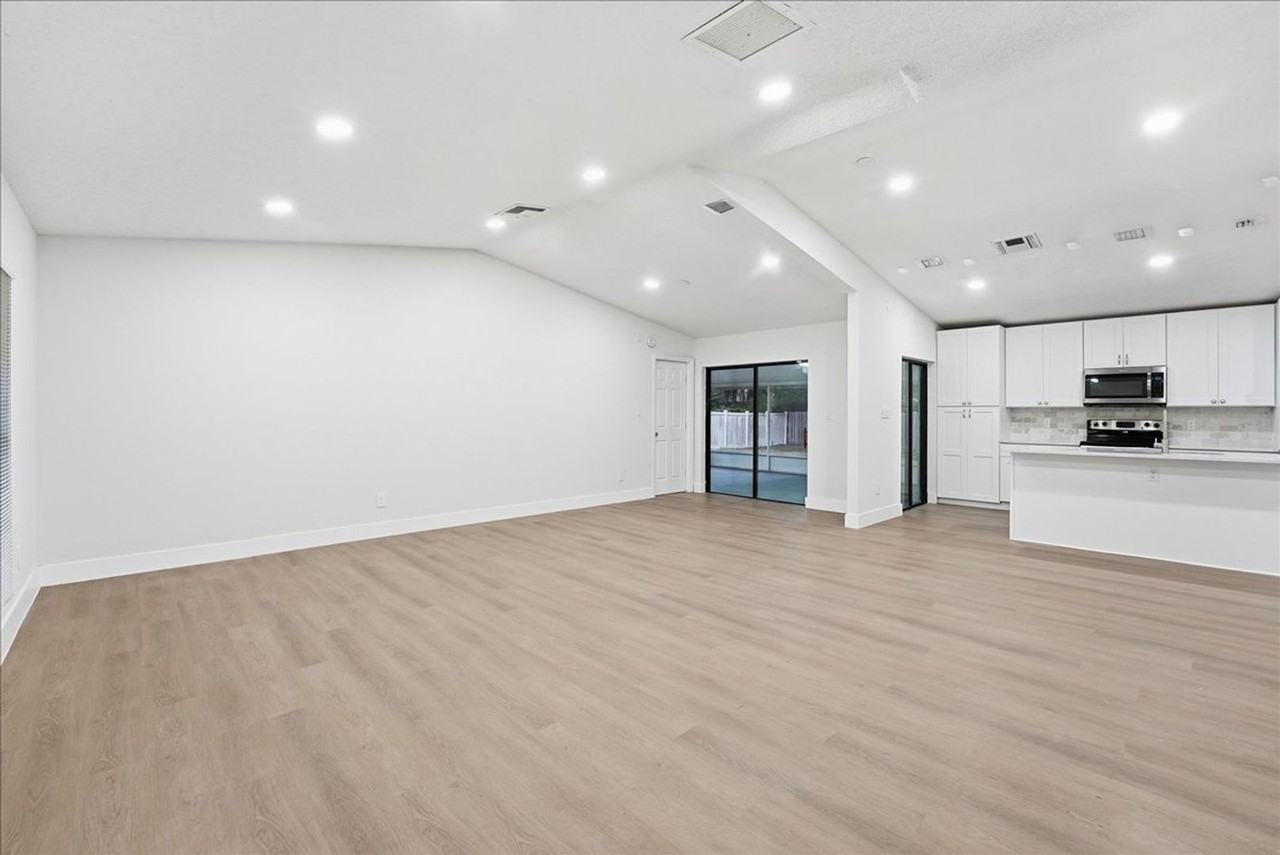 10619 Abingdon Chase - Photo 2 of 16