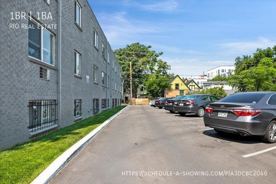 1721 N Humboldt St #105 - Photo 7 of 10