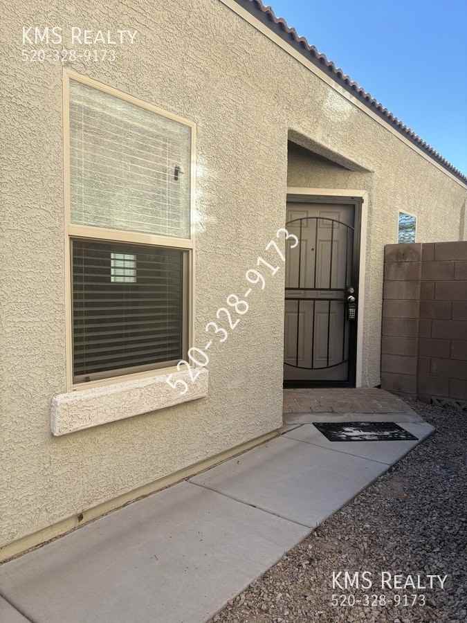 6381 6381 W Pine Yew Way - Photo 3 of 24