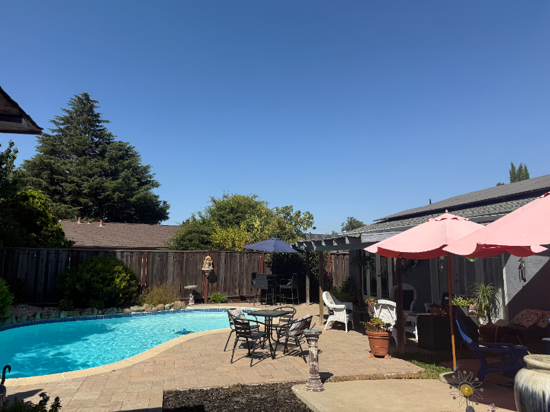 1550 Bluebonnet Way - Photo 2 of 3