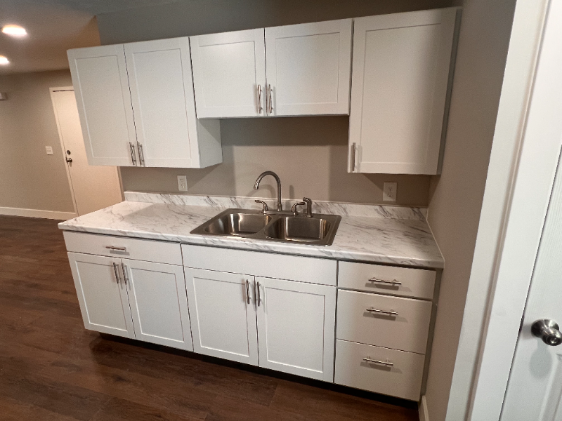 110 Main St #B - Photo 3 of 17