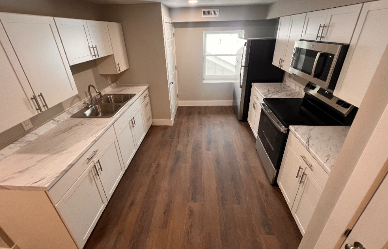 110 Main St #B - Photo 5 of 17