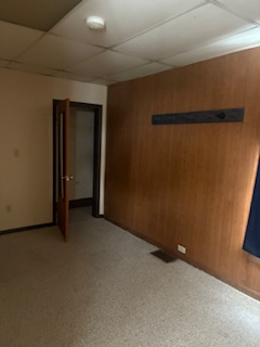 165 North Center Street - Photo 4 of 6