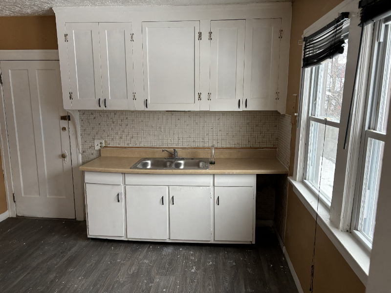 476 E 148th St #1 - Photo 4 of 9