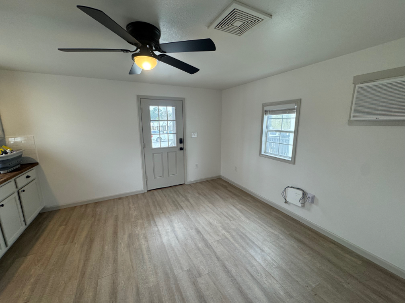 210 H Pickens Rd #1 - Photo 4 of 16