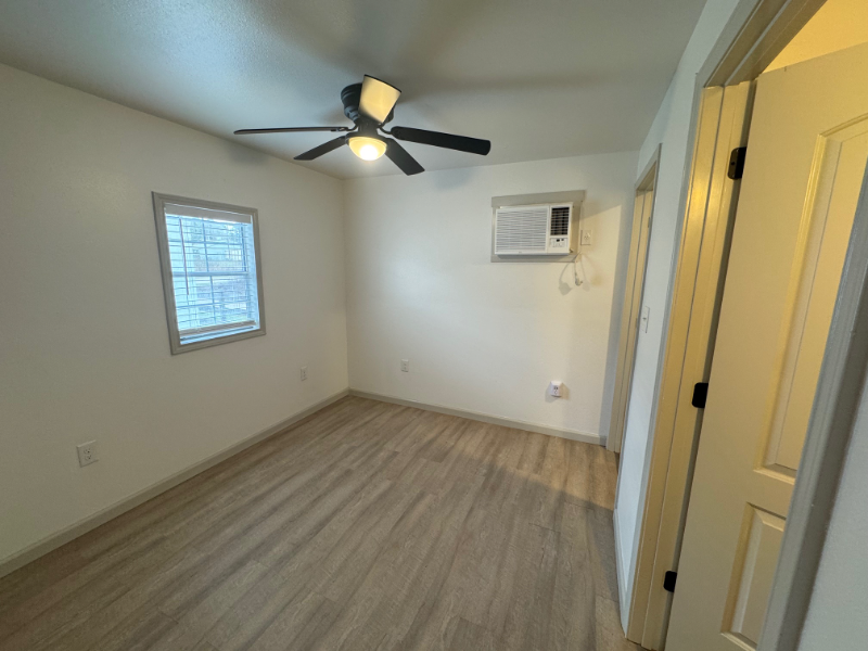 210 H Pickens Rd #1 - Photo 5 of 16