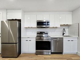 1902r Grand Oaks Drive SW - Photo 1 of 1