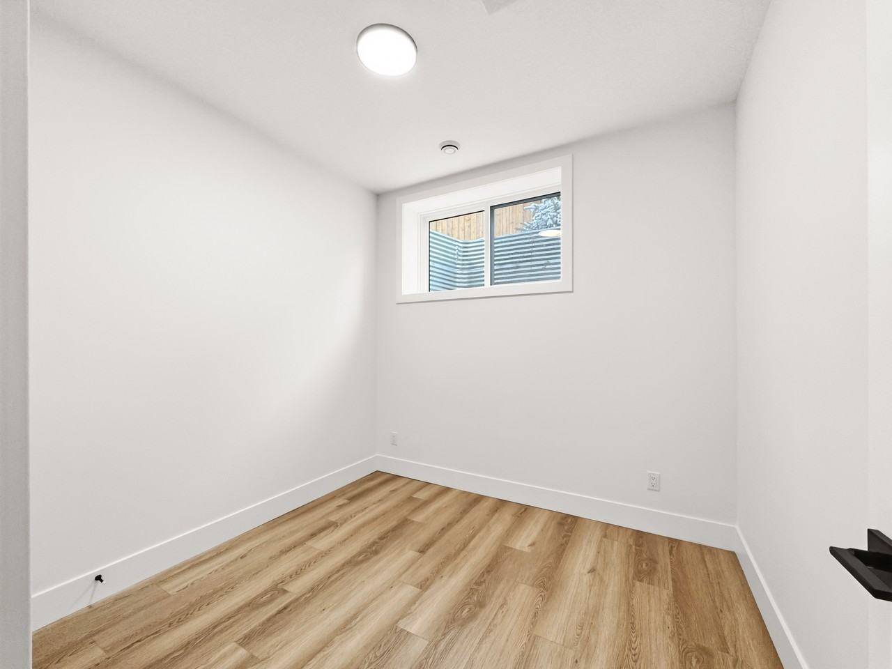 17 4125Ravenue Southwest #4125RLOWER - Photo 5 of 12