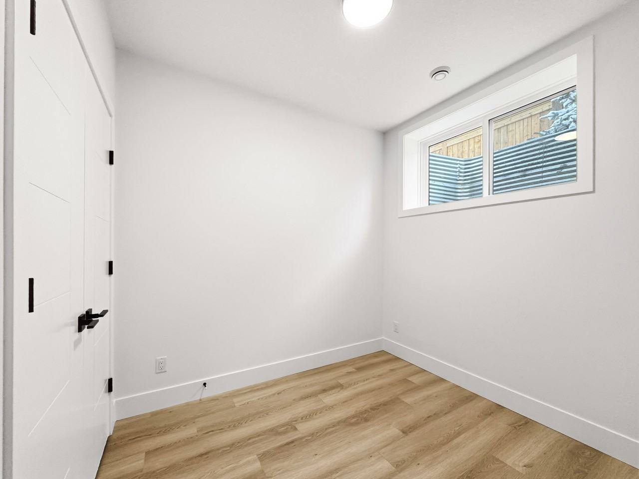 17 4125Ravenue Southwest #4125RLOWER - Photo 6 of 12