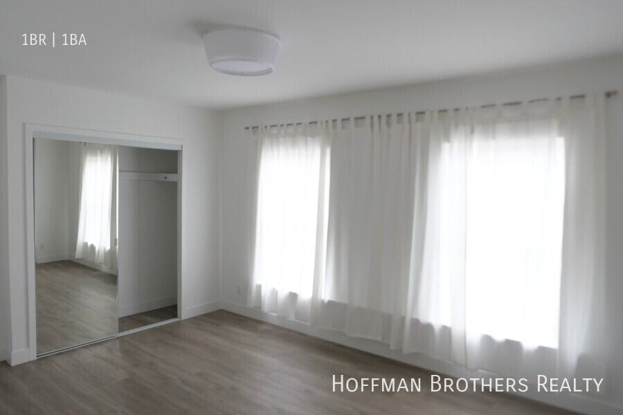 925 West 41st Drive #A - Photo 4 of 7