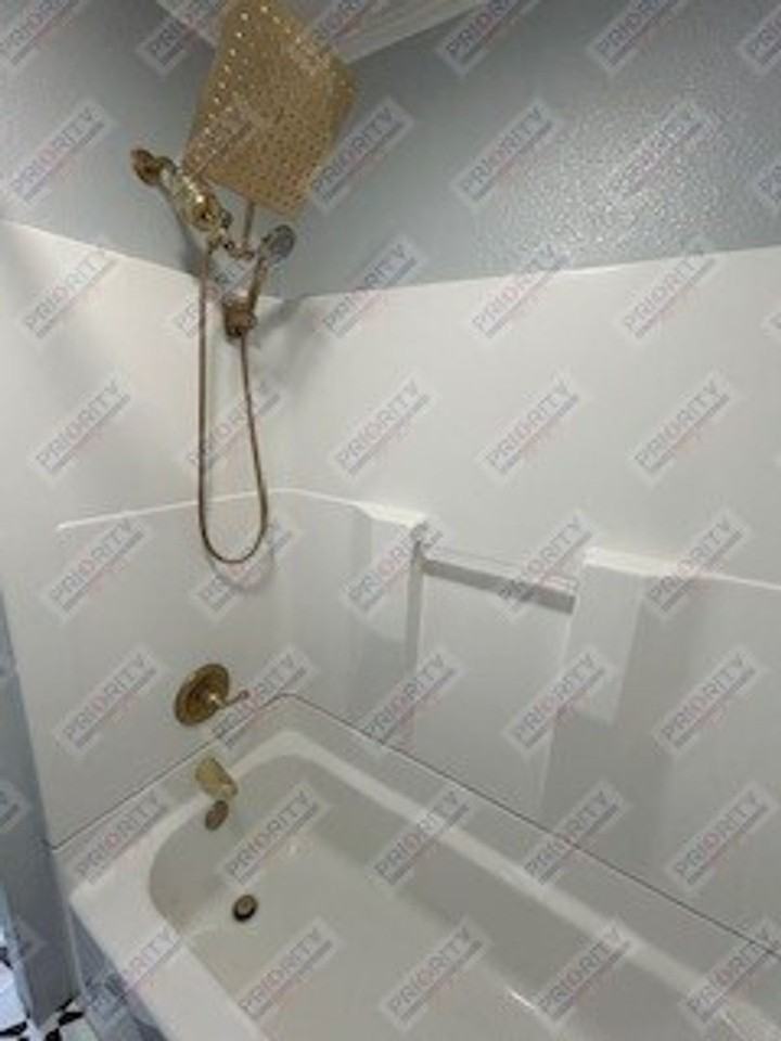 307 W 3rd St - Photo 6 of 16