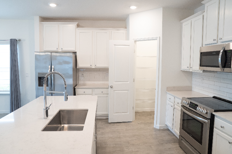 2965 Crossfield Drive - Photo 7 of 23