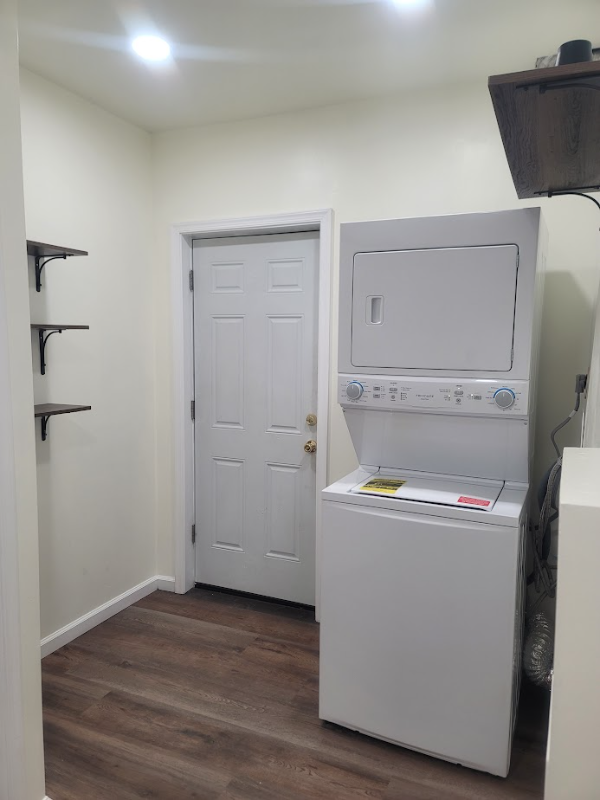 3914 Clark Street #B - Photo 3 of 8