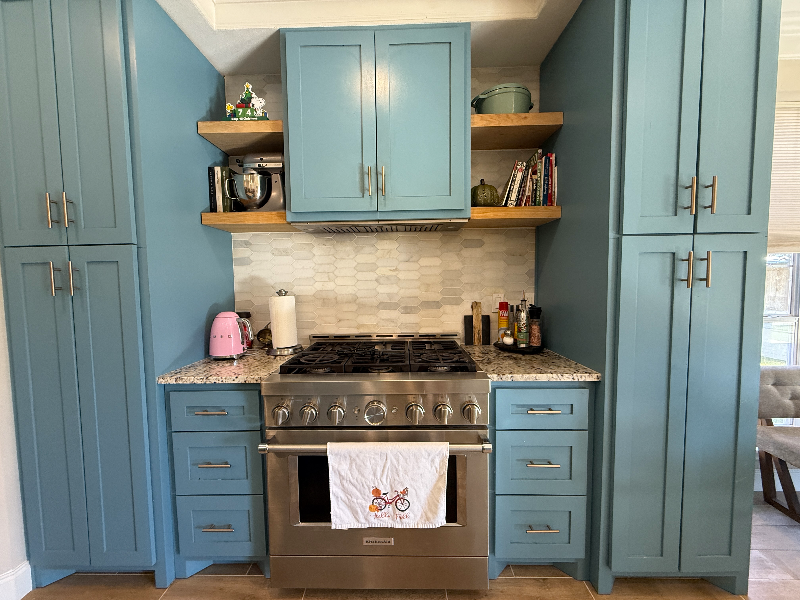 4010 Crestwood Drive - Photo 5 of 20