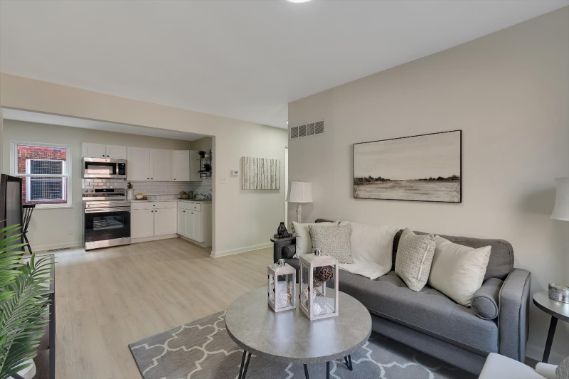 2649 Keokuk Street - Photo 2 of 11