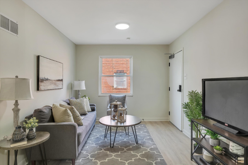 2649 Keokuk Street - Photo 3 of 11