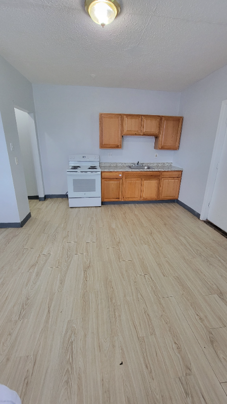 464 Wethersfield Ave #3S - Photo 2 of 20