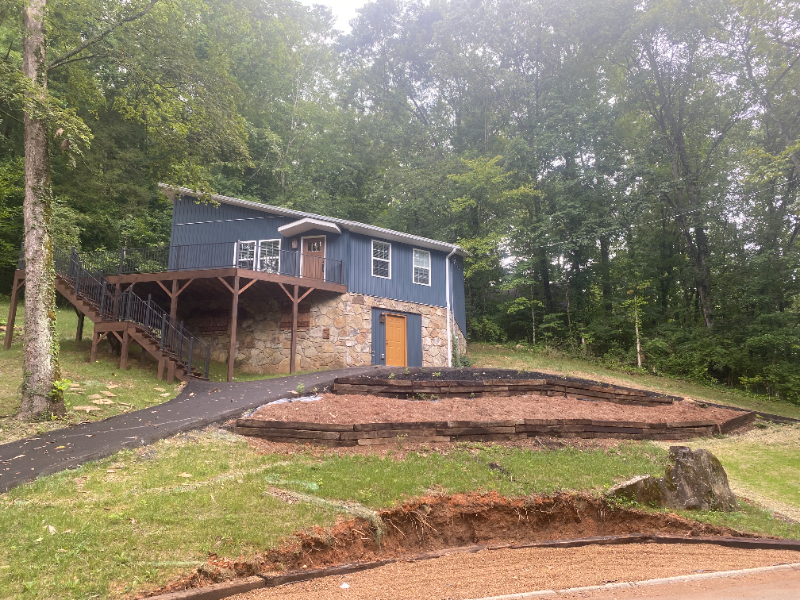 108 Susanne Drive - Photo 2 of 18