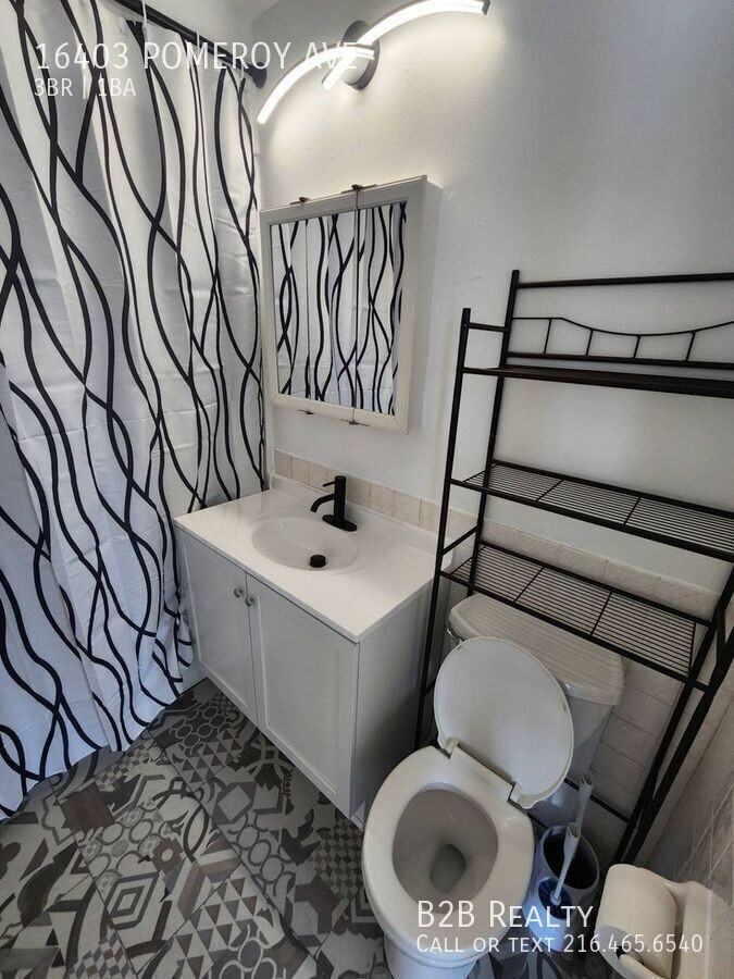 16403 Pomeroy Ave - Photo 4 of 33