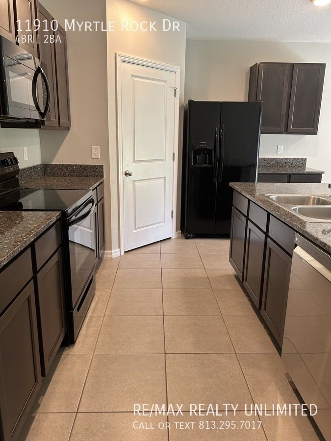 11910 Myrtle Rock Dr - Photo 7 of 36