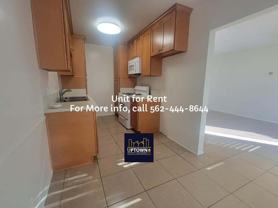 BROADWAY BOND - Photo 1 of 1