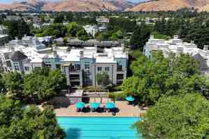 featured image of 1401 Red Hawk Circle