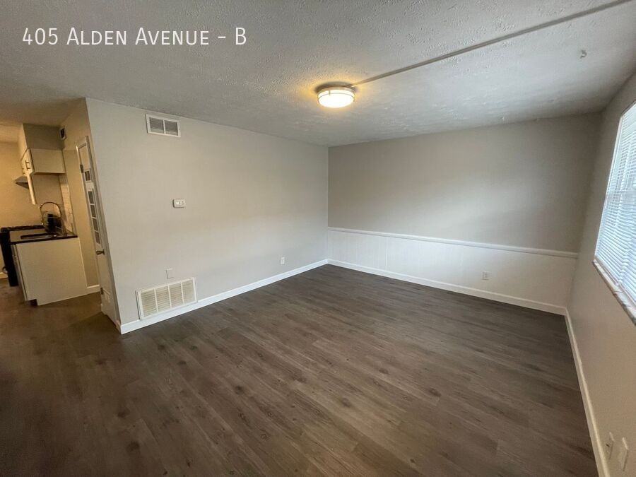 405 Alden Avenue #B - Photo 5 of 13