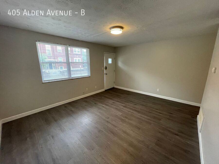 405 Alden Avenue #B - Photo 7 of 13