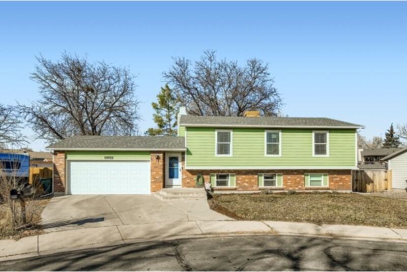 10922 Forest Circle - Photo 2 of 29