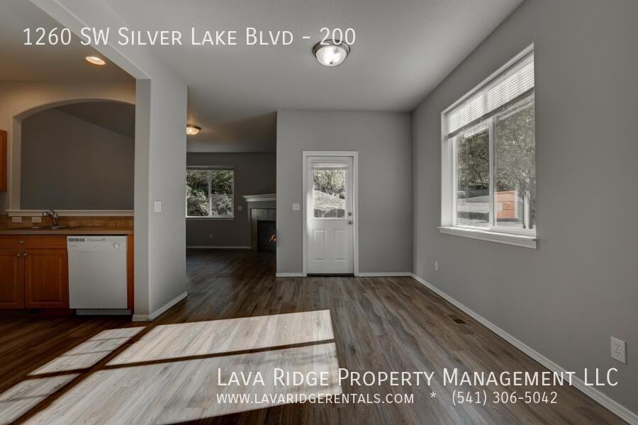 1260 Sw Silver Lake Blvd #200 - Photo 5 of 35