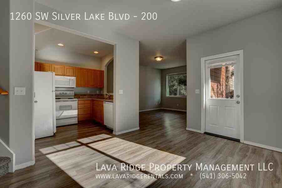 1260 Sw Silver Lake Blvd #200 - Photo 6 of 35