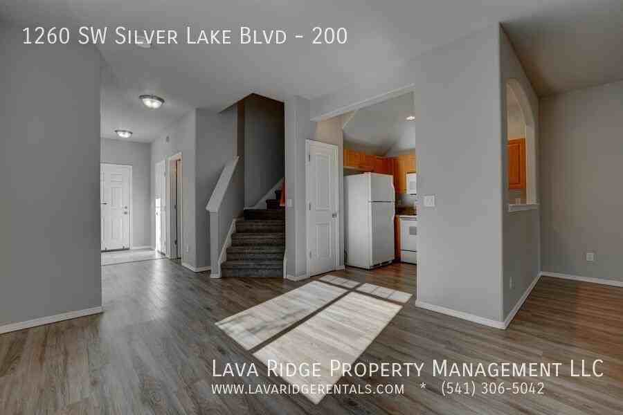 1260 Sw Silver Lake Blvd #200 - Photo 7 of 35
