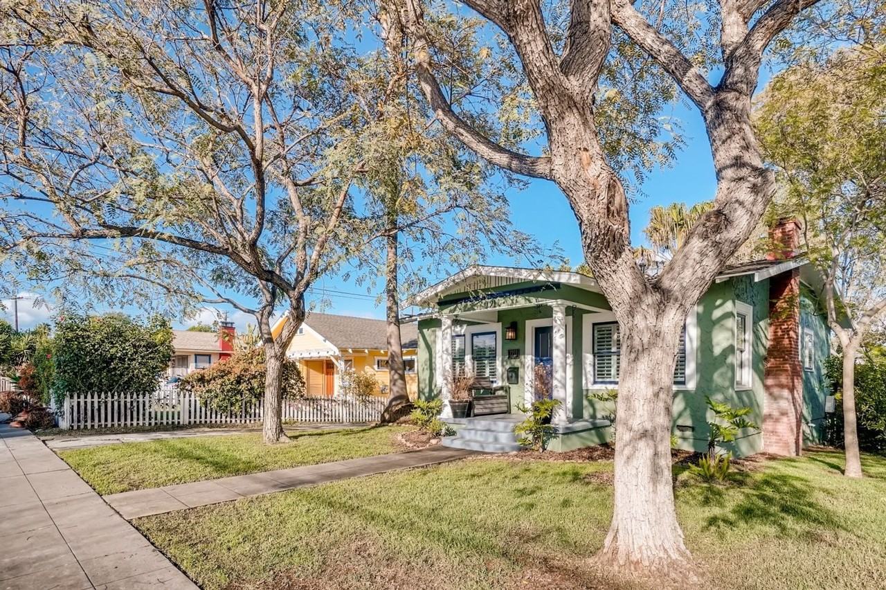 1911 31st Street - Photo 2 of 28