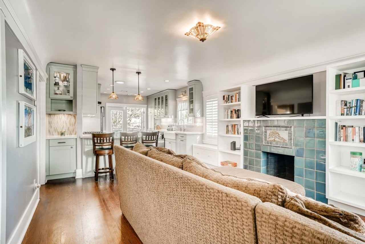 1911 31st Street - Photo 7 of 28