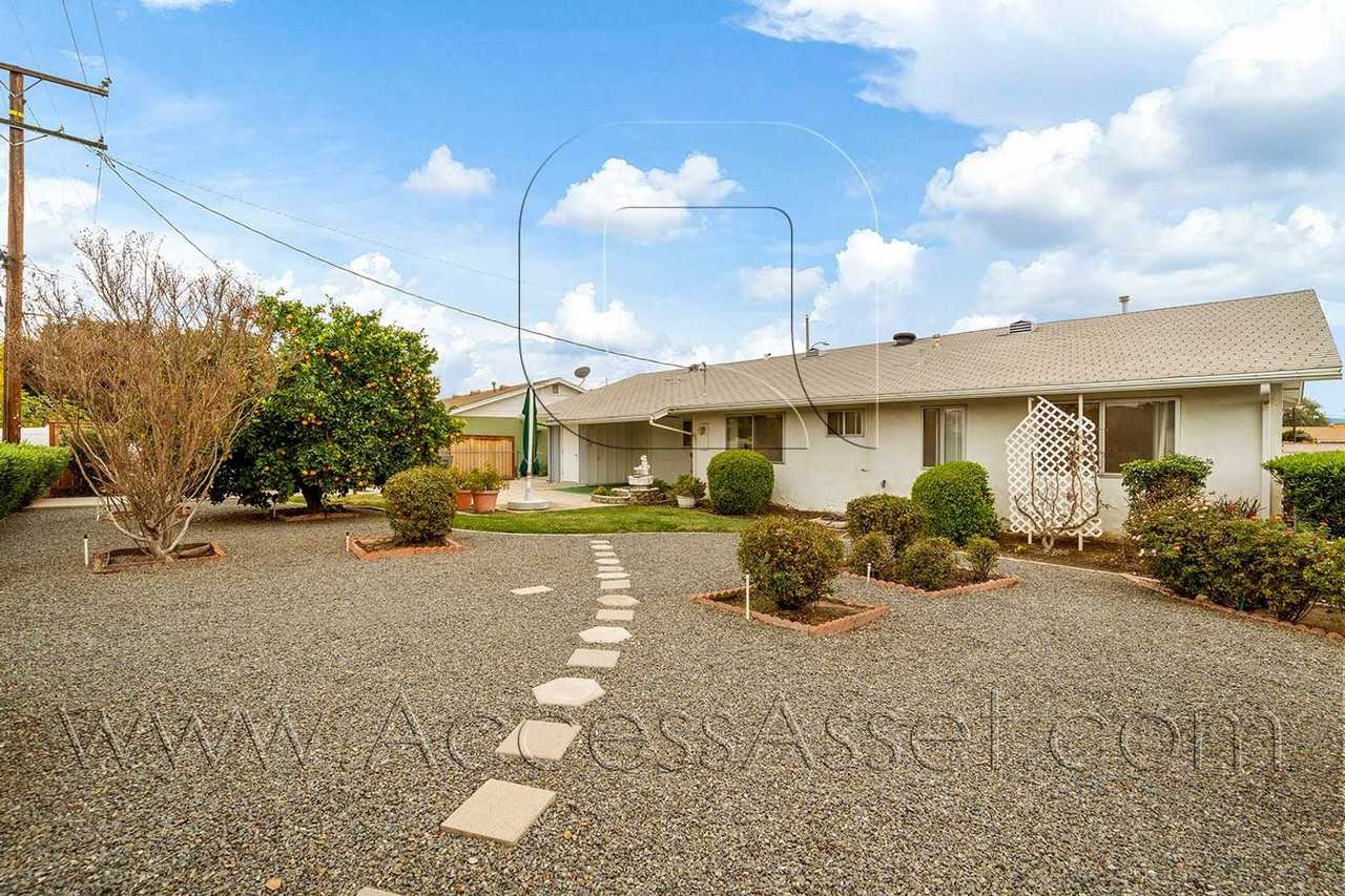 29090 Del Monte Drive - Photo 5 of 35